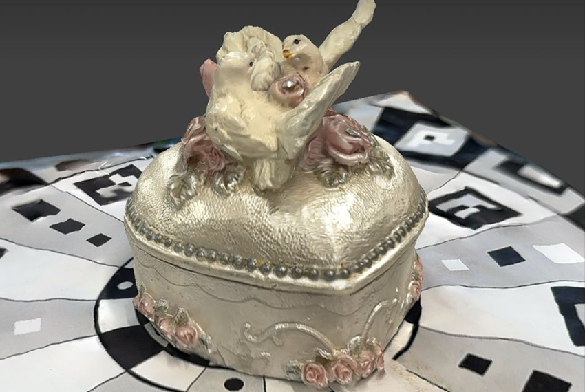 3D Scanning Sentimental Objects
